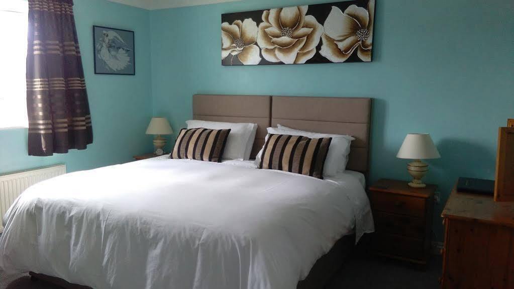 Acer Lodge Bed & Breakfast Mundford Екстериор снимка