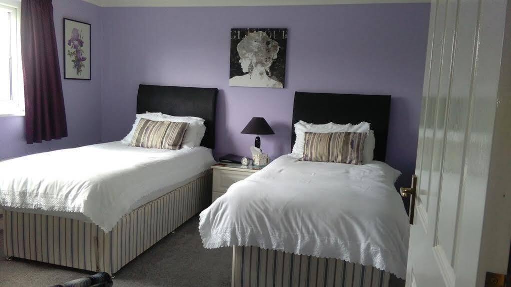 Acer Lodge Bed & Breakfast Mundford Екстериор снимка