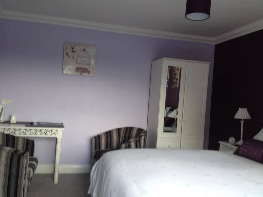 Acer Lodge Bed & Breakfast Mundford Екстериор снимка